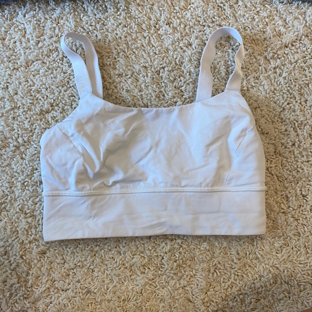 White lululemon sports bra